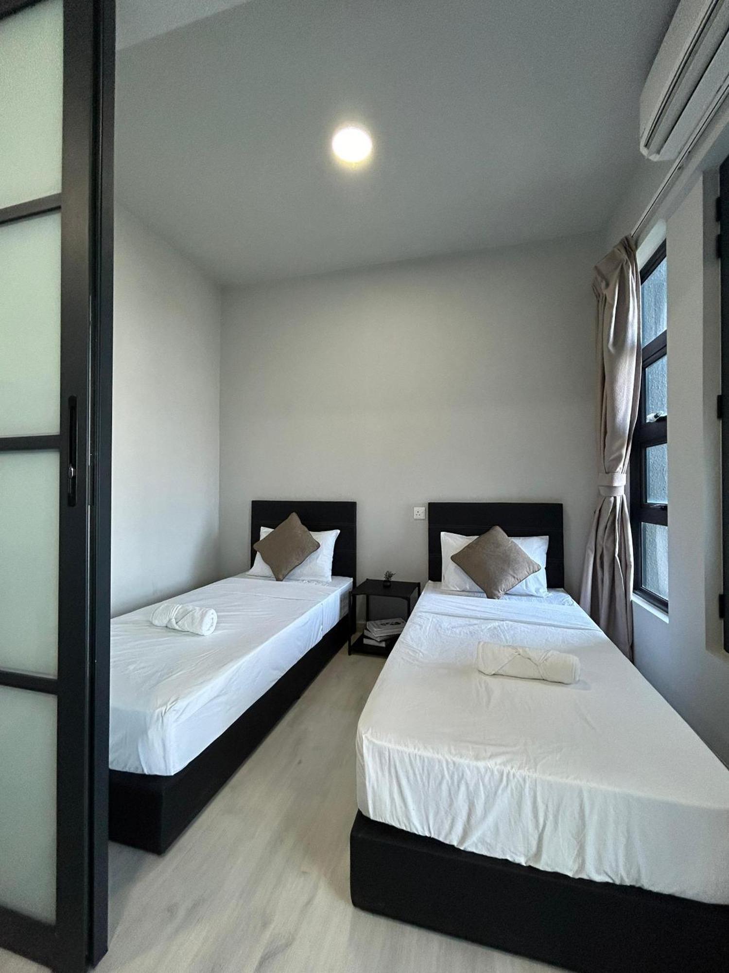 Ferienwohnung Jesselton Quay Sea & Pool View For 6 Pax Kota Kinabalu Exterior foto